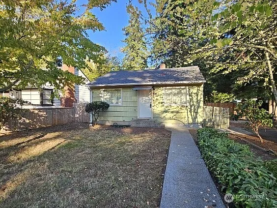 14314 27th Avenue NE photo 1
