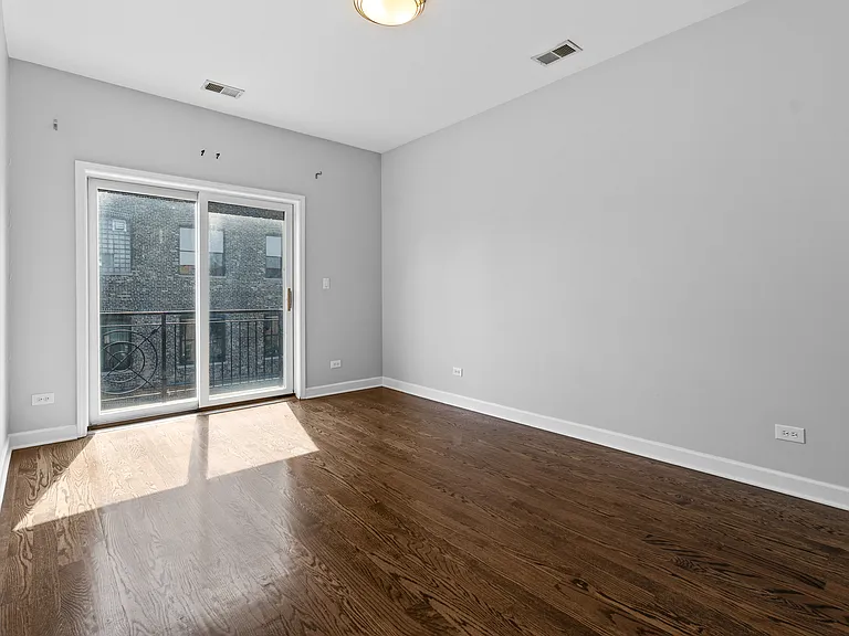 529 N Racine Ave #3 — Photo 16