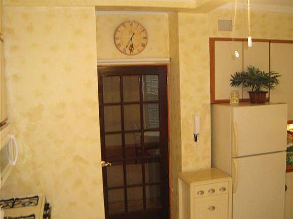 5th image of 240 W 98th St APT 10D