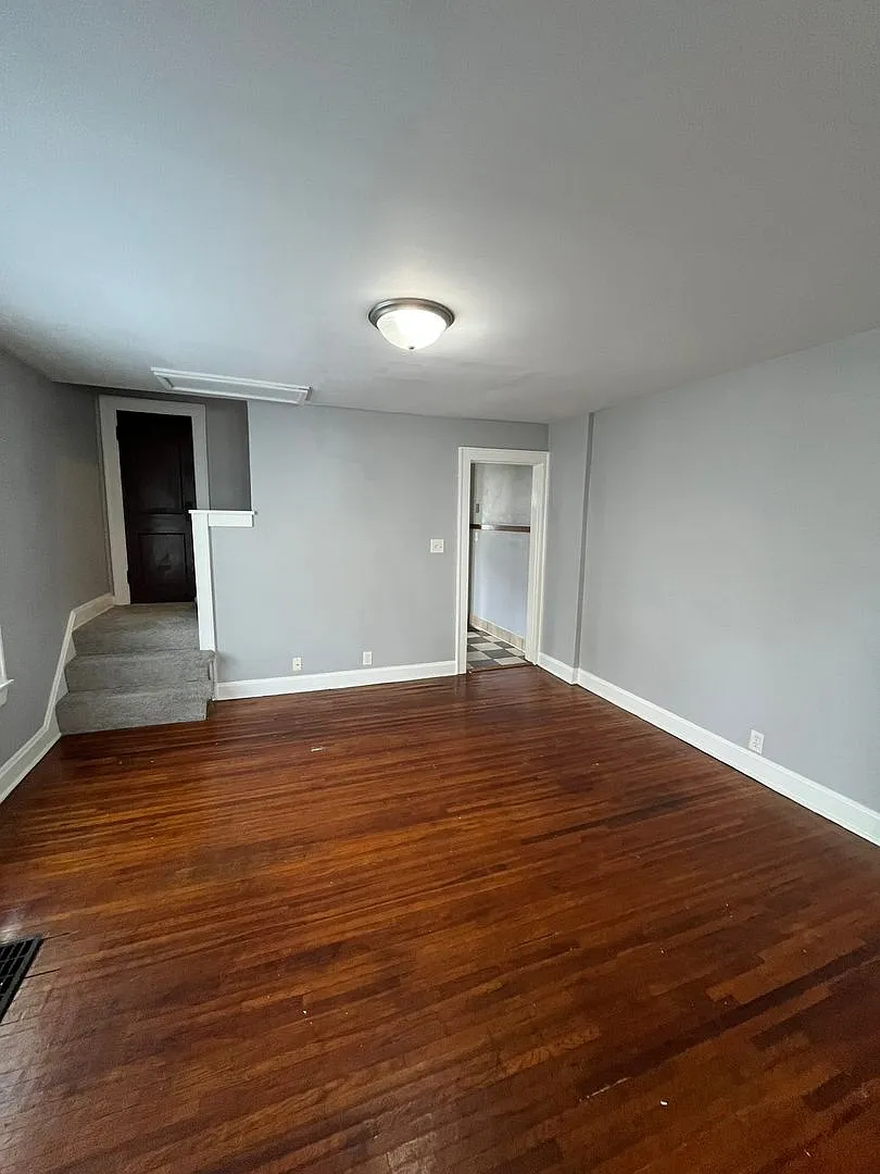 452-454 S Huron Ave. — Photo 3
