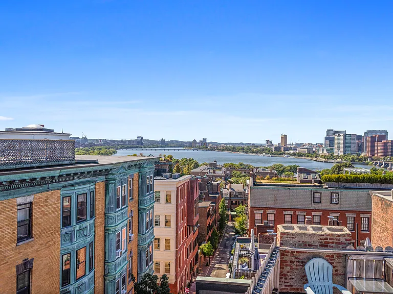48 Revere St #3 — Photo 9