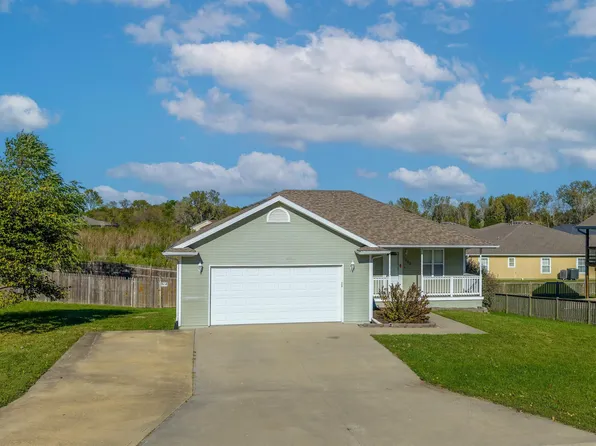 1165 SE 125th Rd, Knob Noster, MO 65336