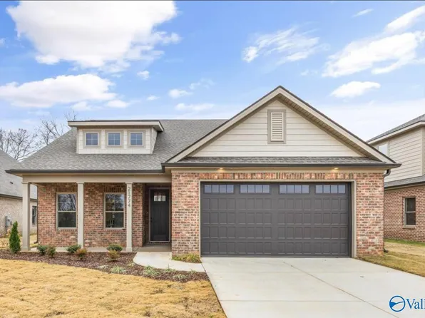 21774 Hemlock Dr, Athens, AL 35613
