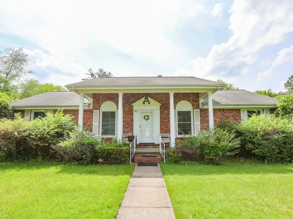 201 Colonial Dr, Paducah, KY 42001