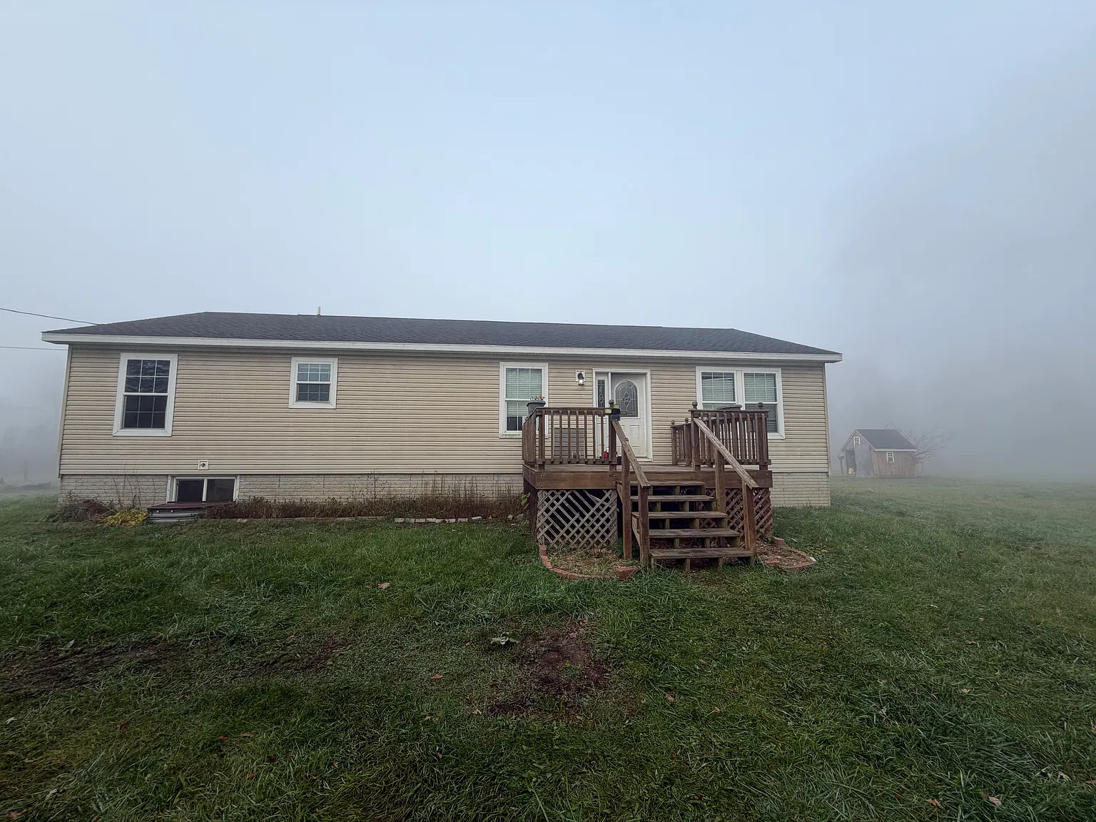 3 bed, 3360 sqft, $2,000 — Photo 2