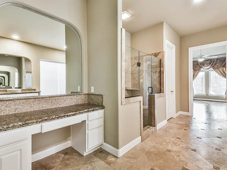 11511 Gallant Ridge Ln — Photo 29