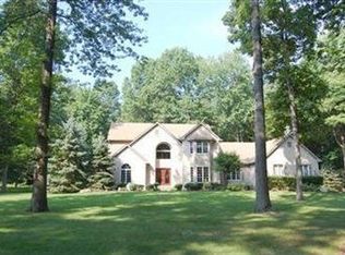 5130 Hecker Dr, Brecksville, OH 44141