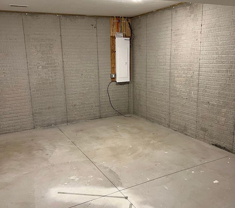 1st image of 1121 Emorey Cir