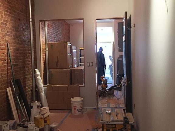 243_Kingsland_Avenue_Apt_1L_b