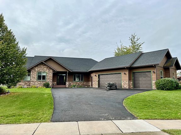 3rd image of 3029 River Lakes Dr