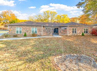 720 Kempton Rd, Knoxville, TN 37909