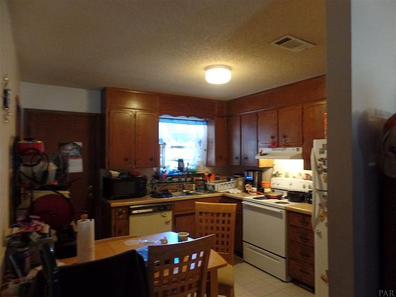 4th image of 4908 Yacht Harbour Cir