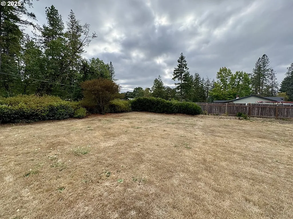 3 bed, 2256 sqft, $3,500 — Photo 4