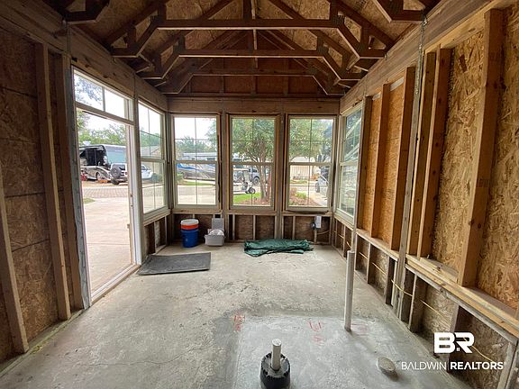 4th image of 28888 Canal Rd