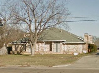1214 S Rogers Rd, Irving, TX 75060