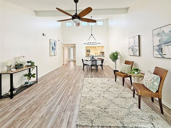 4th image of 19886 Waterview Ln