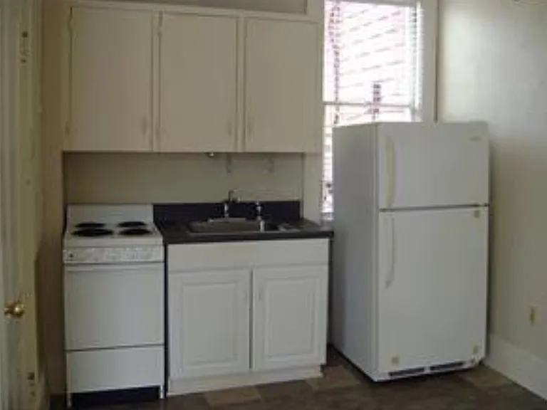 203 E Gwinnett St #1 — Photo 3