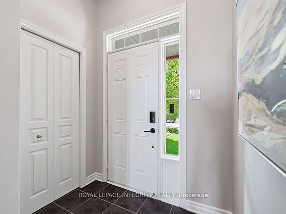 4th image of 565 Remnor Ave
