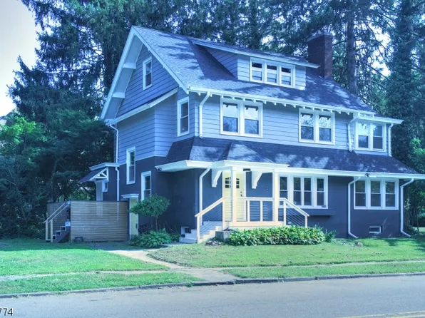 82 Eastwood St, East Orange City, NJ 07017