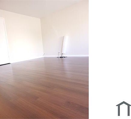 4th image of 1715 Brush St APT B