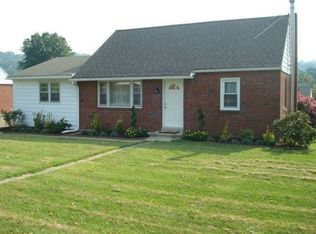 15 Terrace Pl, New Cumberland, PA 17070