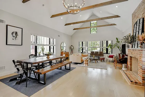 Rented by SERHANT. | media 19