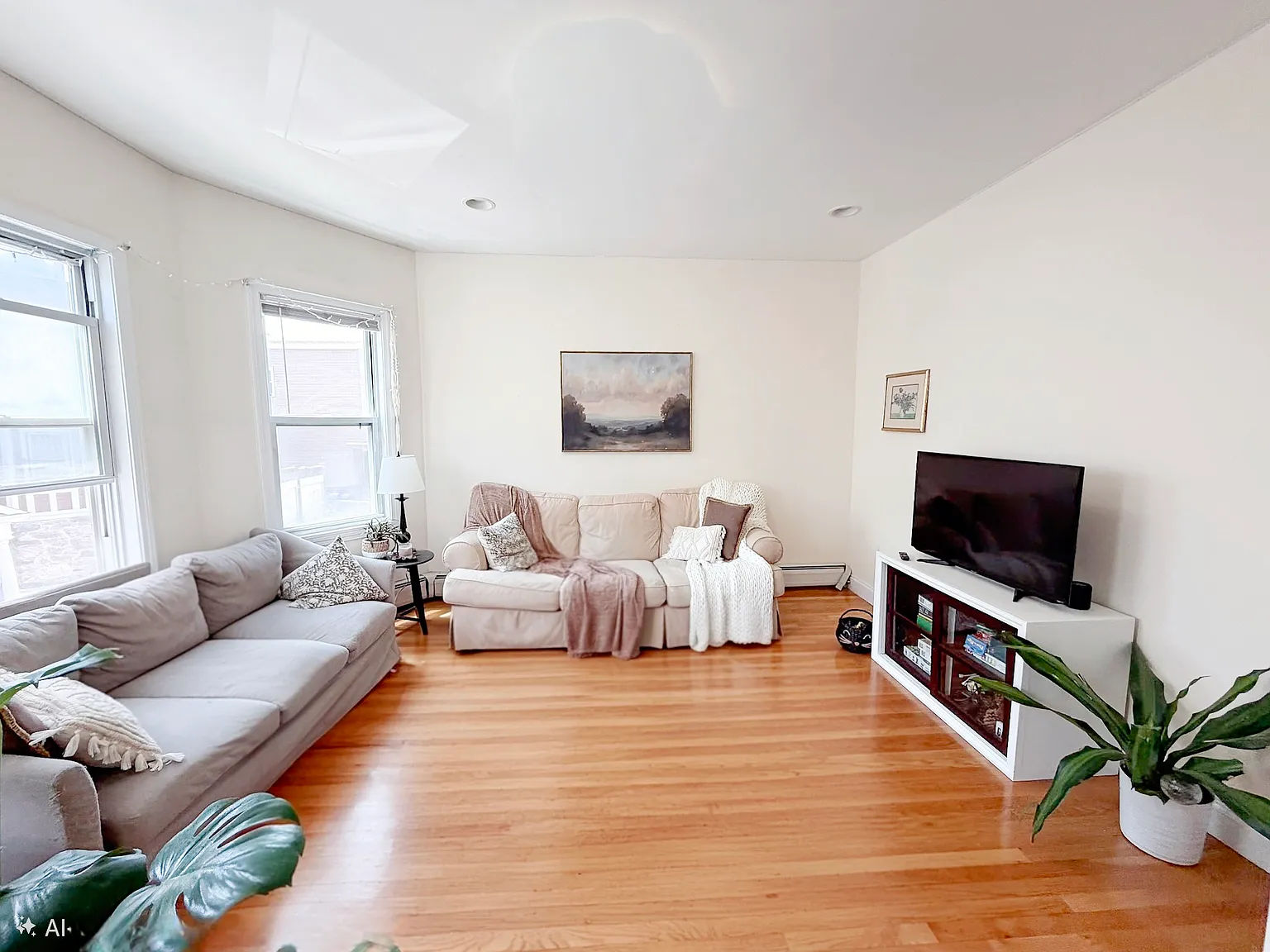 3 bed, 1400 sqft, $4,500 — Photo 2