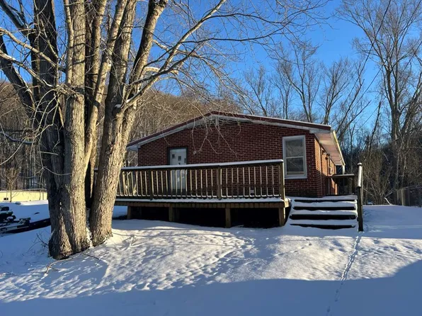 128 Blacksburg St N #24630T, North Tazewell, VA 24630