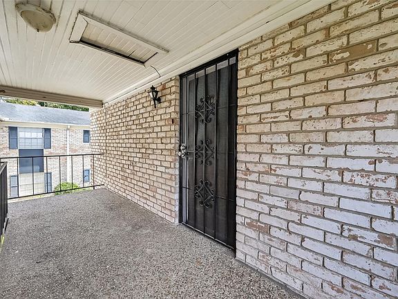 3rd image of 7900 Westheimer Rd APT 112