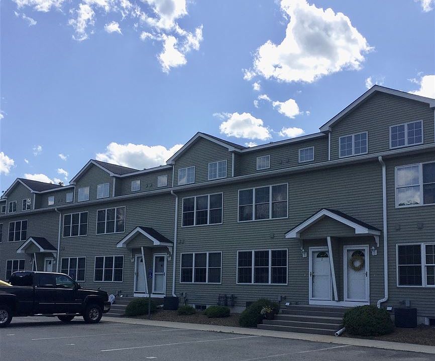 1st image of 9 Steeple Chase Drive
