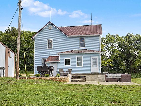 3rd image of 3655 S Massbach Rd