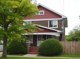 58 S State St, Aurora, IL 60505