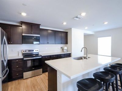 25601 Pine Ridge Rd, Homeland, CA, 92548