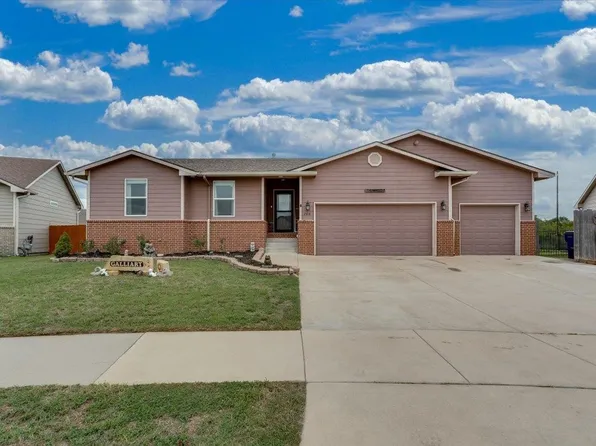 744 N Wakefield Ave, Valley Center, KS 67147