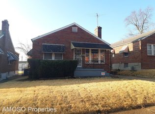 1806 Eton Ln, Saint Louis, MO 63147