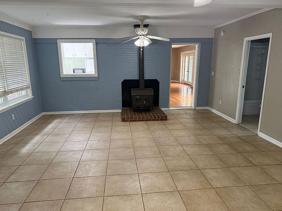 1st image of 816 Watt Dr