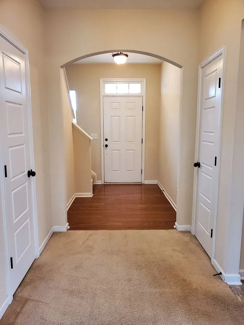 3 Story Home Nestled In the Beautiful Subdivision Of Lexington Plantation — Photo 3