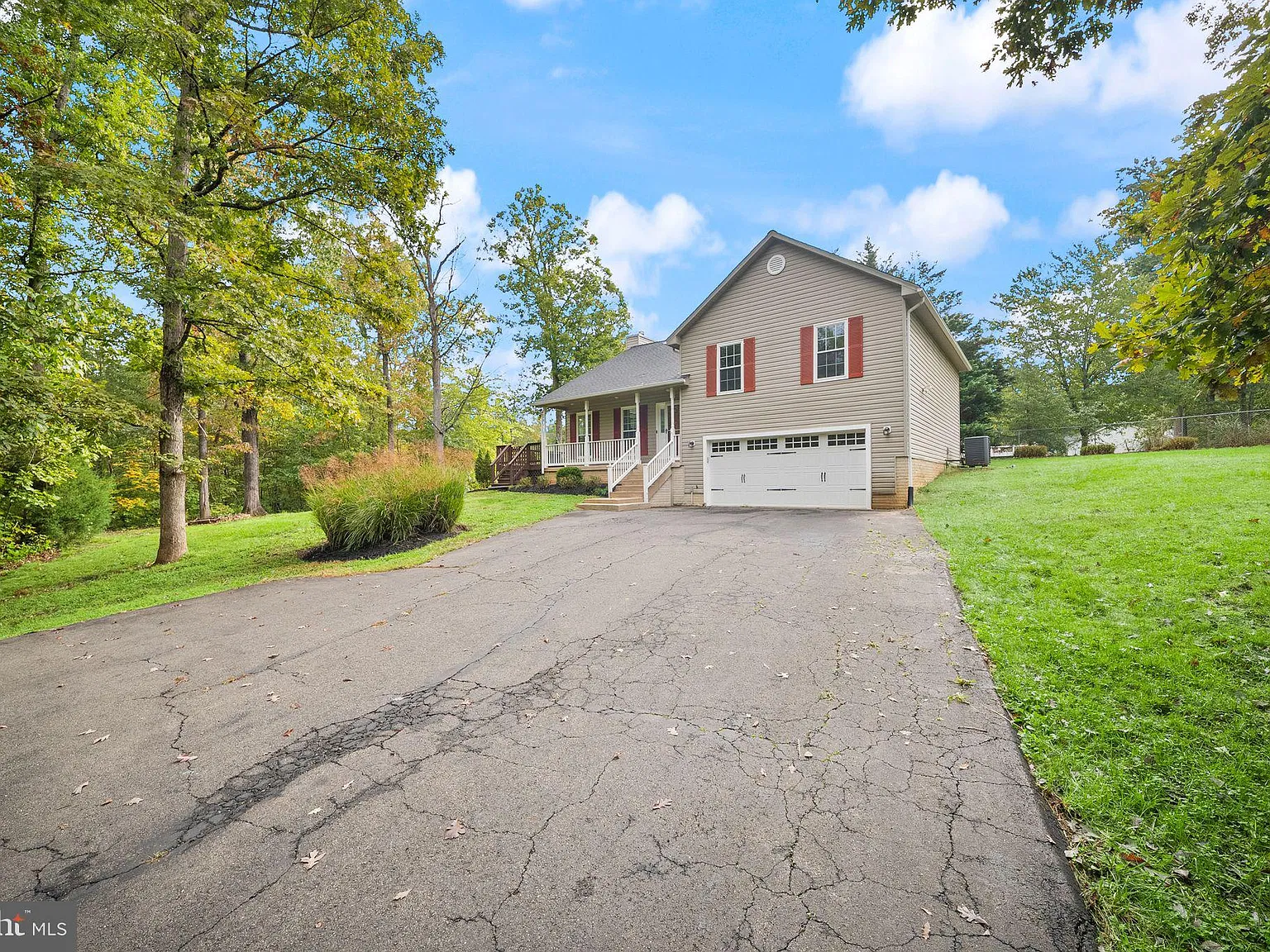 3 bed, 2.5 bath, 2156 sqft, $3,400 — Photo 4
