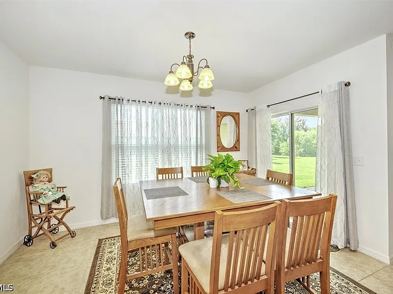 3200 Birch Tree Ln — Photo 13