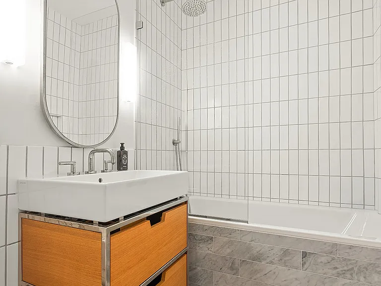 11 Hoyt St #56K — Photo 8