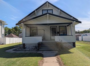2115 9th St, Columbus, NE 68601