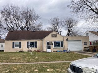 51 Chardon Dr, Cheektowaga, NY 14225