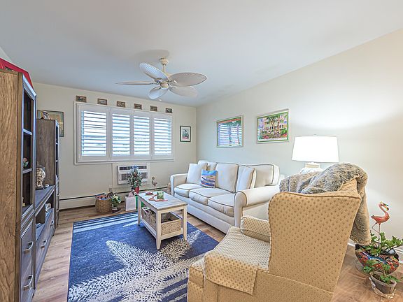 3rd image of 4901 Harbor Beach Blvd APT N20