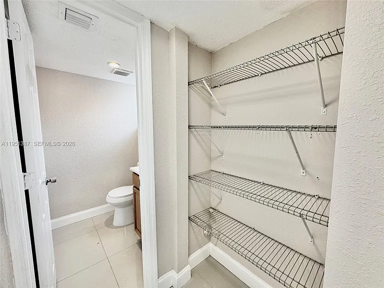 3840 SW 52nd Ave #3840 — Photo 13
