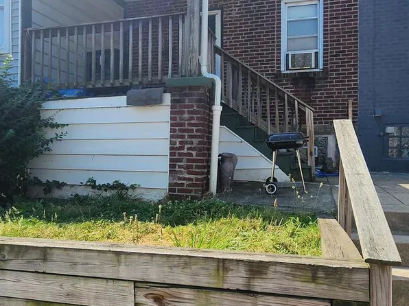 7048 Aberdeen Rd, Upper Darby, PA 19082