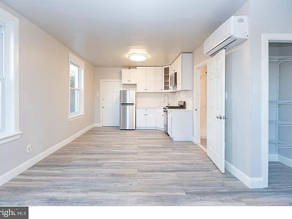 5th image of 2434 E Dauphin St #3F
