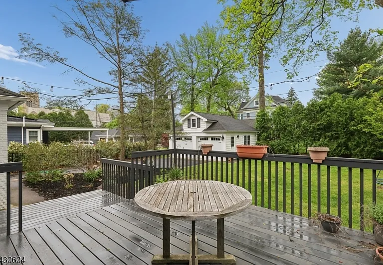 190 Fernwood Ave — Photo 17