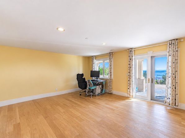 5 bedroom rental in West Vancouver — photo 31