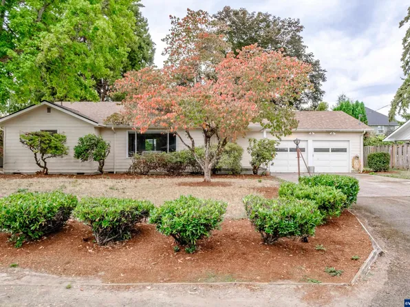 1296 Redwood St NW, Salem, OR 97304