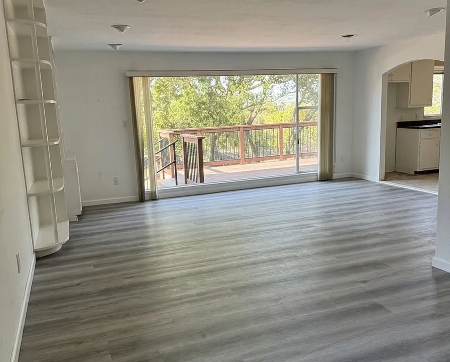 10 Patricia Rd